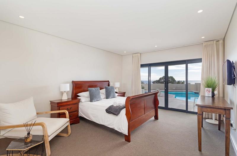 7 Bedroom Property for Sale in Llandudno Western Cape